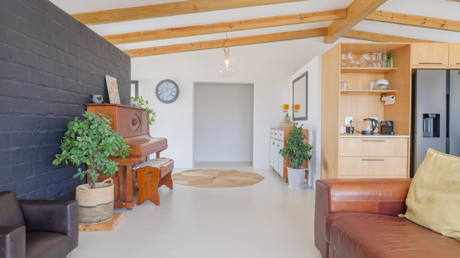 6 Bedroom Property for Sale in Agulhas Western Cape